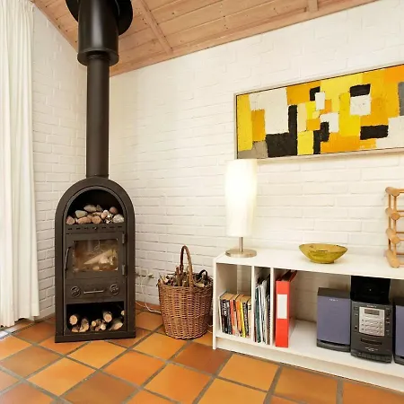 Dom wakacyjny Five-bedroom Holiday In 1 *